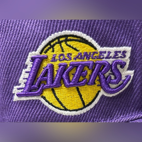 NEW Pro Standard Purple NBA Los Angeles Lakers Wordmark And Logo Snapback - OSFA - Picture 5 of 9